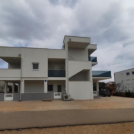 Apartments Matkovic Vir Exterior foto