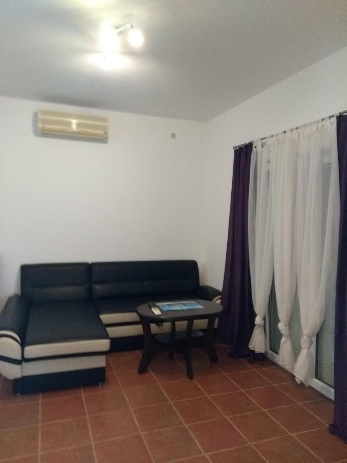 Apartments Matkovic Vir Exterior foto